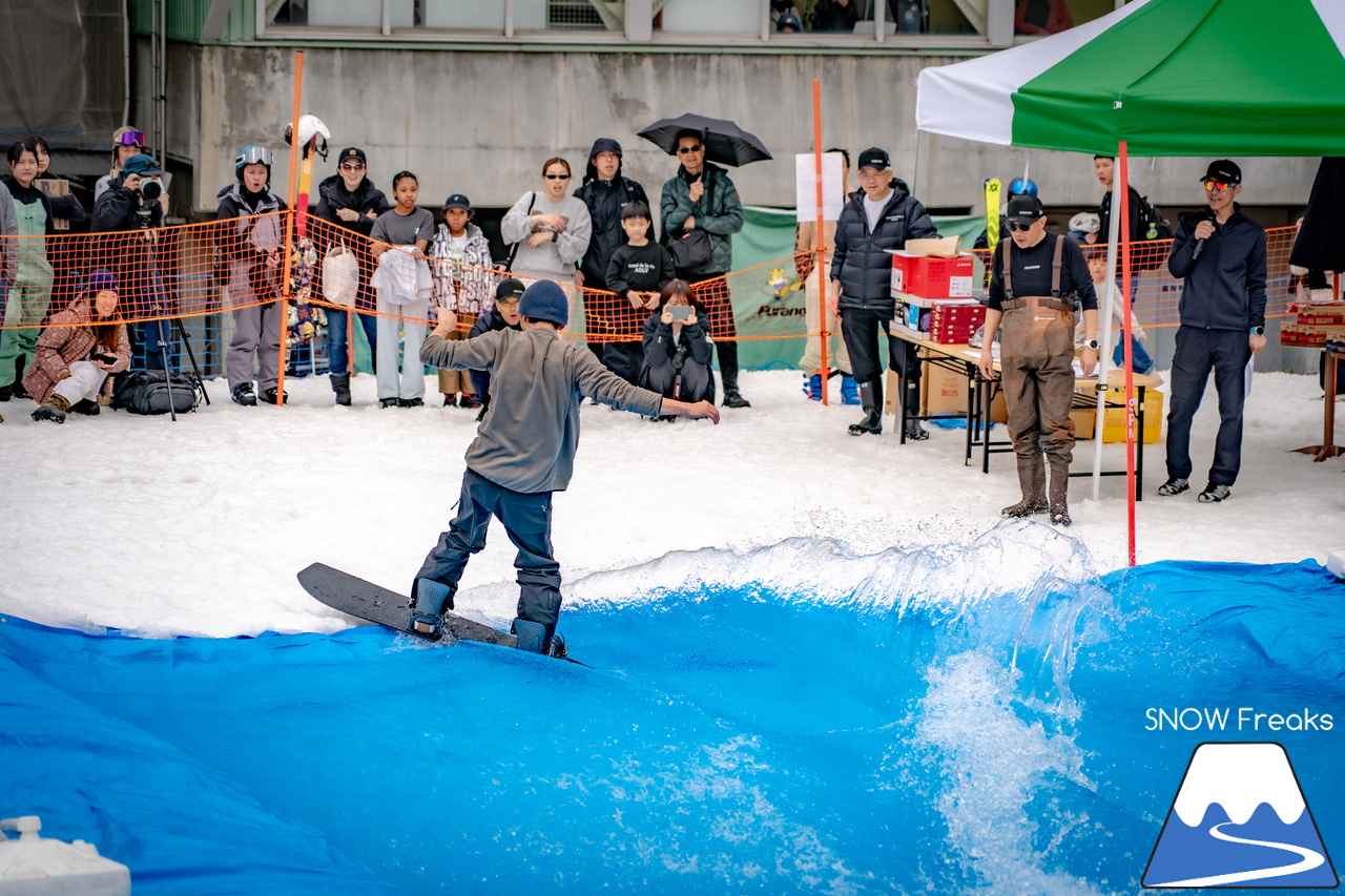 富良野スキー場｜いよいよインターナショナルなイベントに？！春シーズン恒例『第13回 Pond Skimming 池渡り』開催～♪